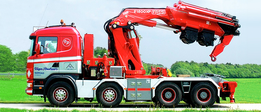 red crane truck side view